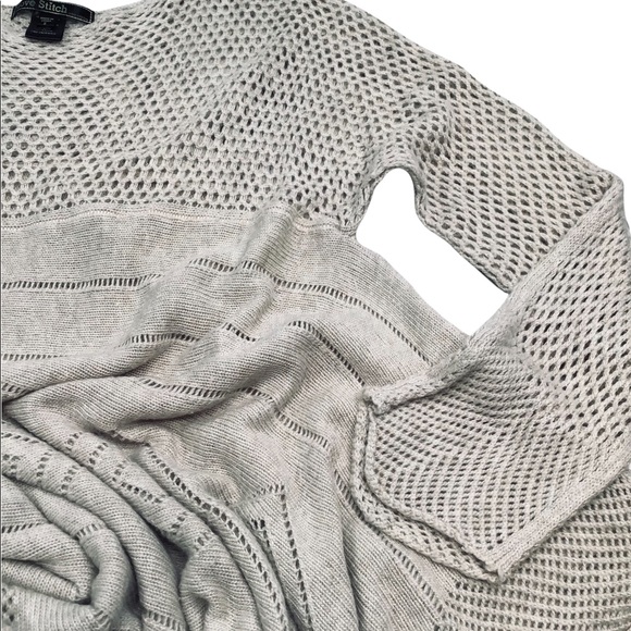 LOVE STITCH - Oversized Knit Sweater - Picture 13 of 16